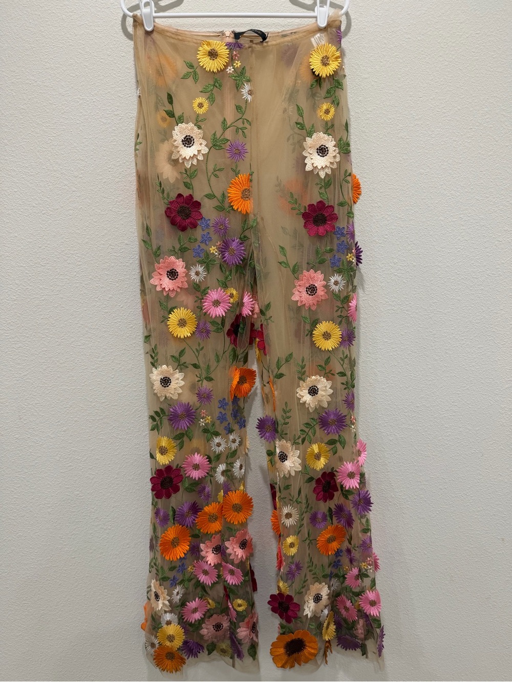 NovaLuxe Celena Embroidered Mid rise Flare leg Pants size XL